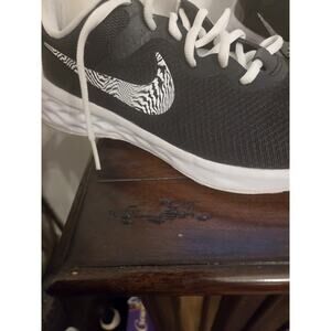 Nike Revolution 6 Next Nature Premium Black Zebra